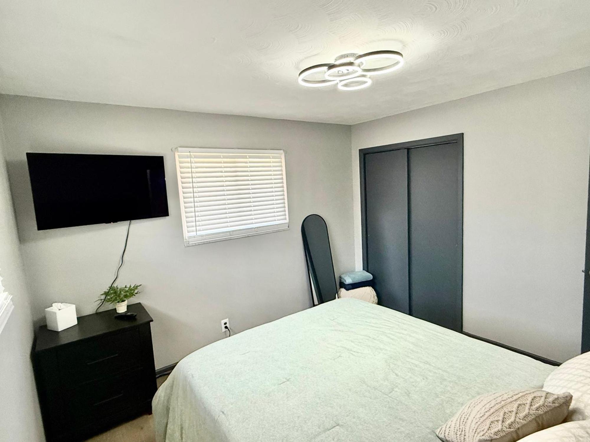 Delightful 3 Bedroom Home Ινδιανάπολη Εξωτερικό φωτογραφία